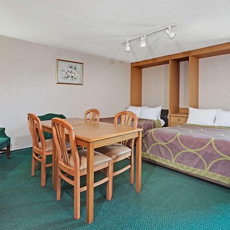 Super 8 By Wyndham Kenmore/Buffalo/Niagara Falls Area Extérieur photo