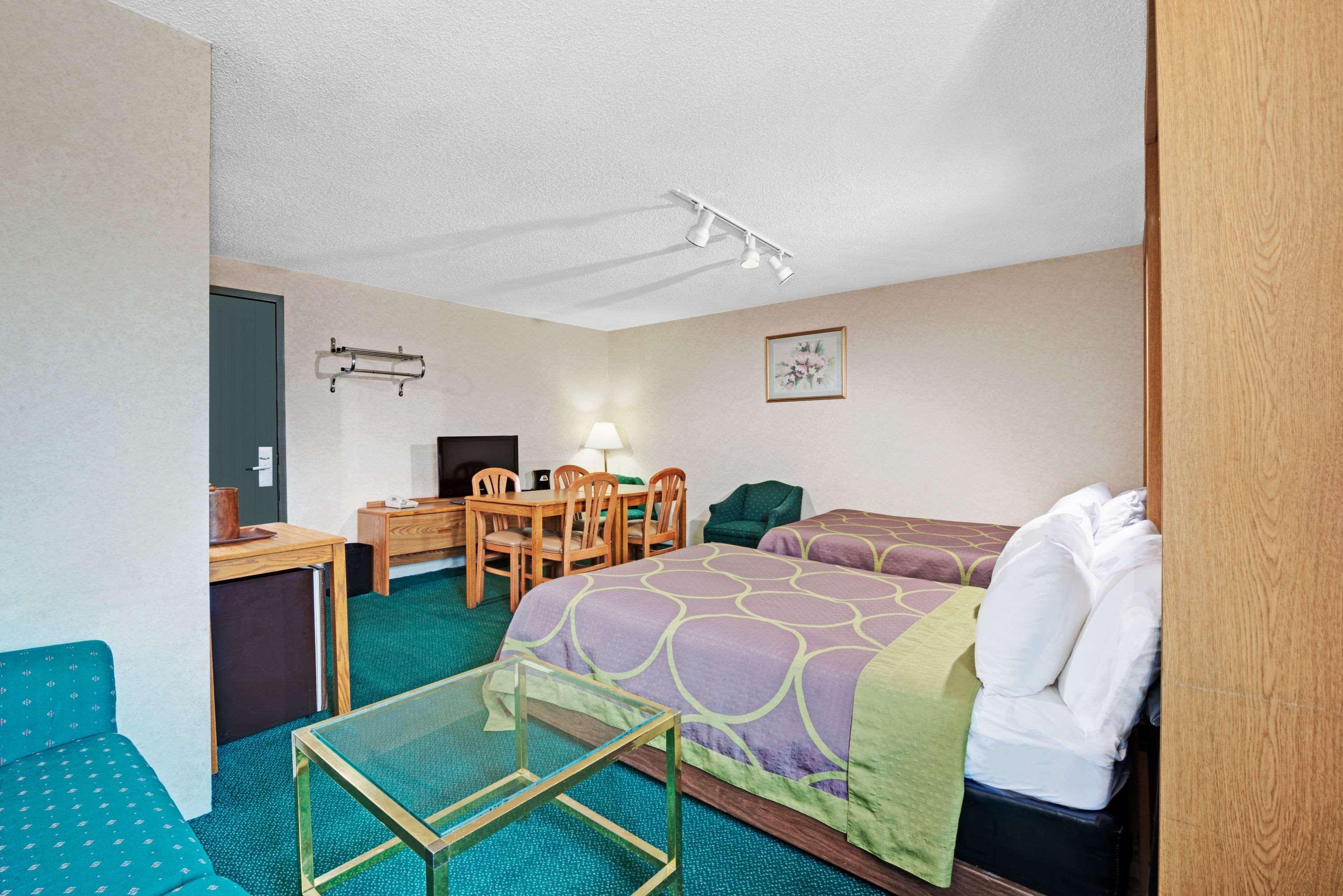 Super 8 By Wyndham Kenmore/Buffalo/Niagara Falls Area Extérieur photo