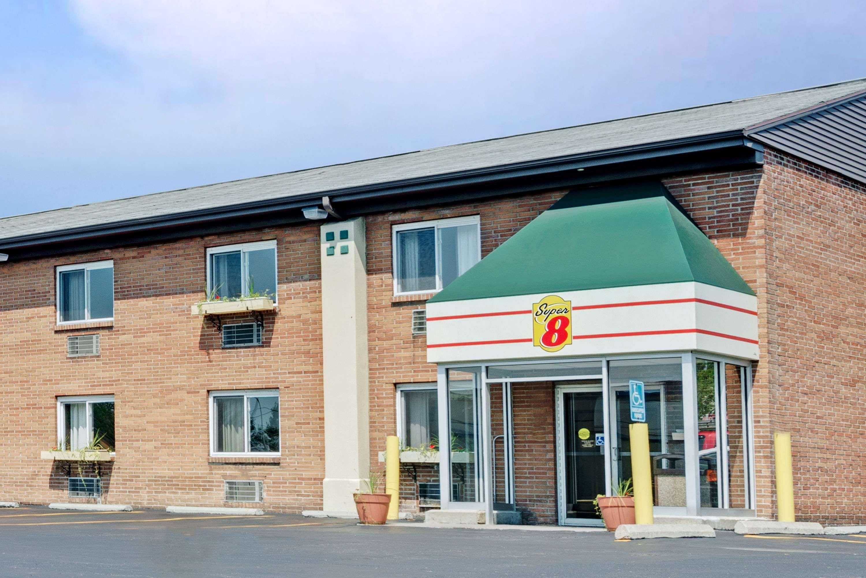 Super 8 By Wyndham Kenmore/Buffalo/Niagara Falls Area Extérieur photo